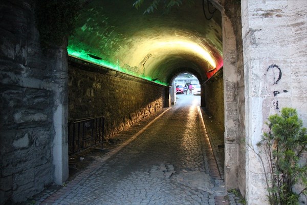 141-Подсвеченный тоннель